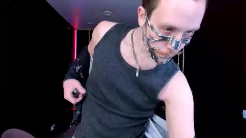 Snapshot of leo_mooree chatting on October 22, 9:40 pm Leo online show from October 22, 9:40 pm