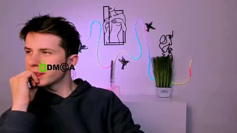 leo_valor online show from December 21, 7:05 am