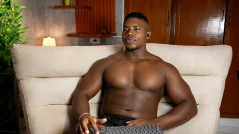 Leandro jones online show from October 17, 2:54 pm