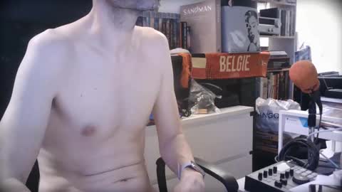 Vampiro Diurno online show from December 30, 3:46 pm