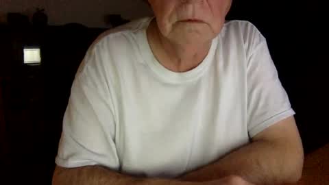 letscum2gether0 online show from December 23, 1:40 am