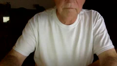 letscum2gether0 online show from December 18, 2:10 am