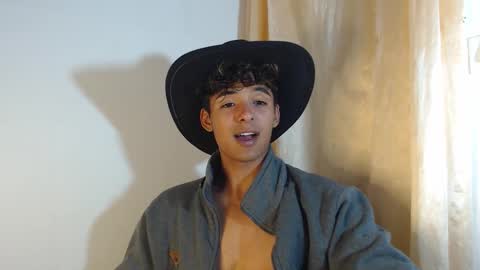 i  am lewis ly EDUARDO MEMDOZA15 online show from February 4, 1:00 am