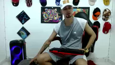 Andres online show from January 5, 10:57 pm