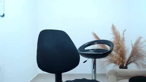 liam_bolt online show from April 6, 1:13 am