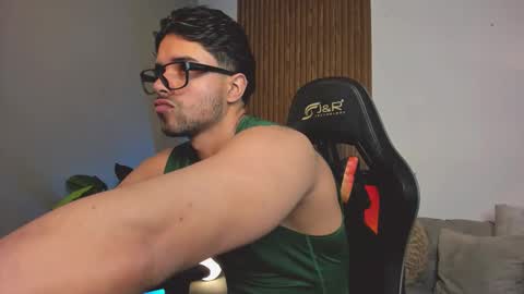 Liam Collins online show from March 12, 11:40 am