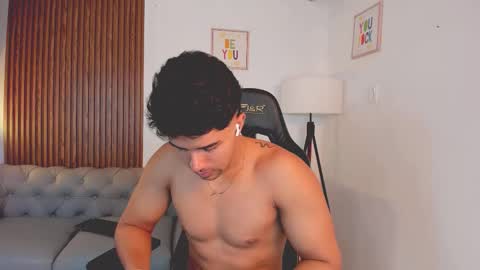 Liam Collins online show from October 18, 11:59 am