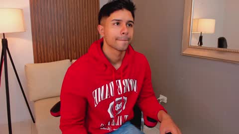 Liam Collins online show from December 20, 11:32 am