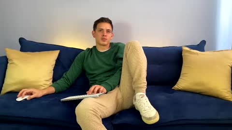 Liam online show from February 12, 2:43 pm