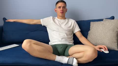 Liam online show from September 12, 2:39 pm