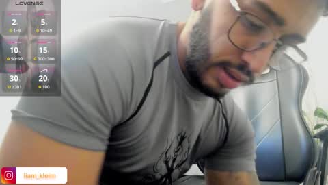 LIAM KLEIN online show from March 16, 11:36 am