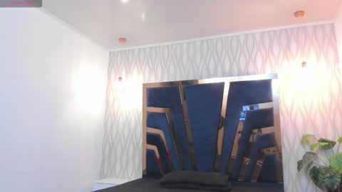 LIAM KLEIN online show from February 11, 11:26 am