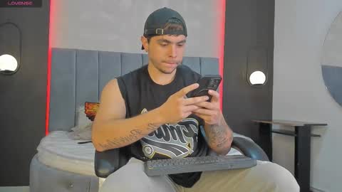 Liam online show from March 4, 9:33 pm