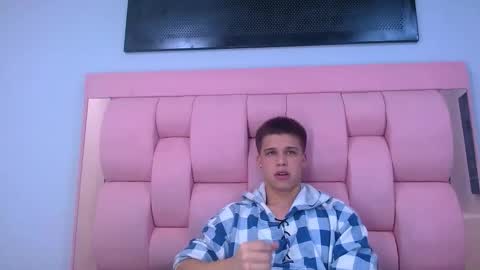 liam_york online show from January 8, 8:03 pm