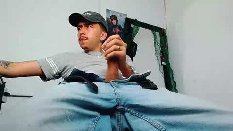 Liam online show from February 14, 6:30 am