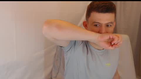 lian_eathan online show from December 4, 7:32 pm