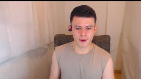 lian_eathan online show from January 10, 11:09 pm