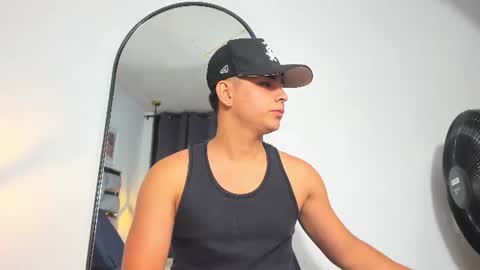lianfox_ online show from July 2, 12:11 pm