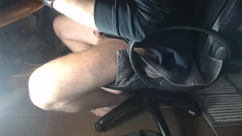 Snapshot of lickerxx46 chatting on October 19, 12:52 pm lickerxx46 online show from October 19, 12:52 pm