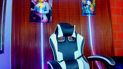 Daniel online show from February 10, 10:14 pm