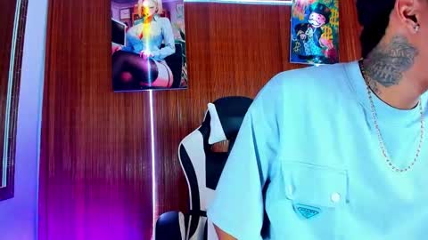 Daniel online show from February 19, 9:33 pm