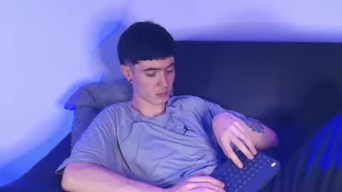 liio____ online show from June 29, 1:23 am