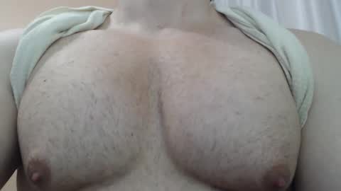 Snapshot of likwidator84 chatting on October 24, 1:29 am Maximus online show from October 24, 1:29 am