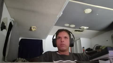 lildink679199 online show from June 2, 9:32 am