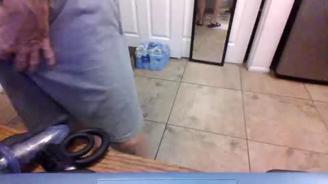 lilpackage69 online show from July 14, 3:44 am