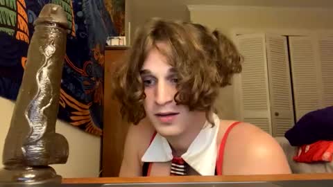 Peaches online show from October 10, 5:45 am