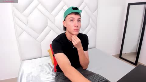 DANNY online show from November 3, 7:37 pm