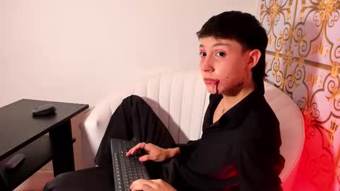 DANNY online show from October 31, 5:16 pm