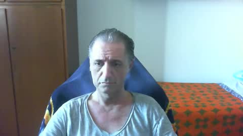 liuk53 online show from May 24, 12:44 pm