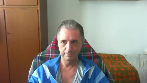 liuk53 online show from May 19, 1:50 pm