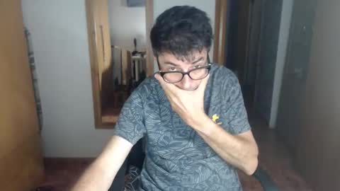 lobosolitario73 online show from September 29, 2:21 am