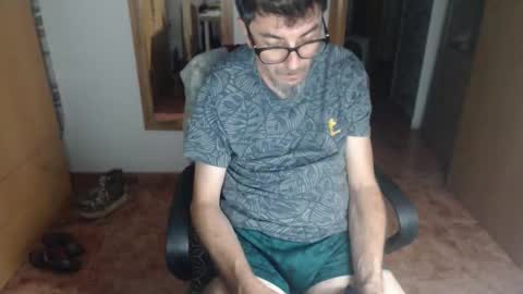 lobosolitario73 online show from October 2, 12:14 am