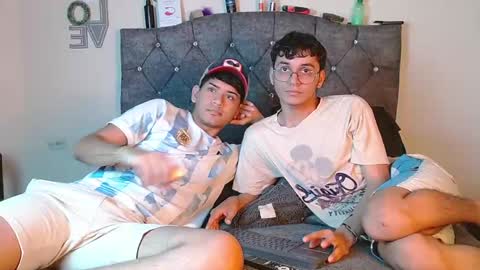 logan_willyams_ online show from September 19, 12:24 am