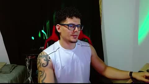 Loganandrwz online show from February 19, 1:35 am