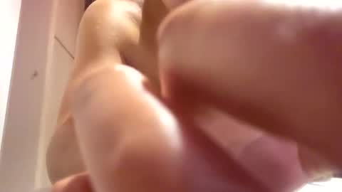 Snapshot of logitech0000 chatting on October 2, 2:15 am logitech0000 online show from October 2, 2:15 am