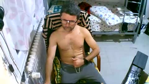 lokoum39 online show from November 5, 7:05 pm