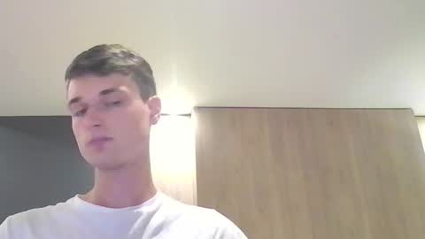 london_tomy online show from September 25, 2:21 am