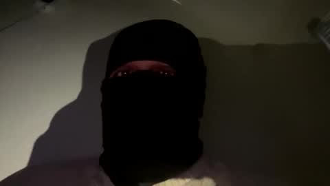 londonluxelad online show from March 22, 6:40 am