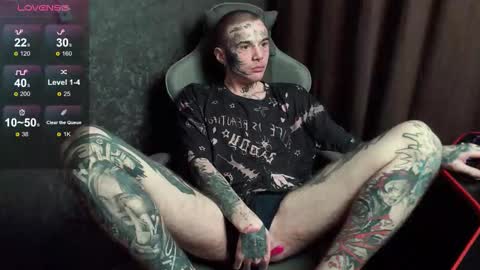 Snapshot of lone1ycrystal chatting on September 30, 8:01 pm Chris online show from September 30, 8:01 pm