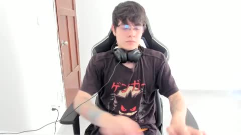 Snapshot of lonelyhotboy0 chatting on September 22, 2:49 pm Kevin online show from September 22, 2:49 pm