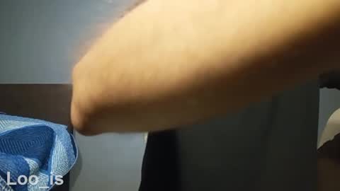 loo_is online show from February 7, 9:37 am