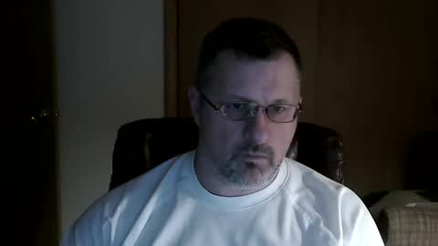 Snapshot of lookin75 chatting on March 6, 4:41 am lookin75 online show from March 6, 4:41 am