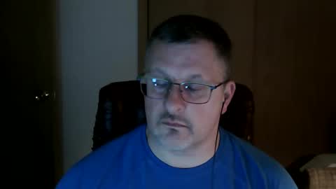 Snapshot of lookin75 chatting on October 25, 1:18 am lookin75 online show from October 25, 1:18 am