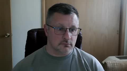 Snapshot of lookin75 chatting on September 17, 8:43 pm lookin75 online show from September 17, 8:43 pm