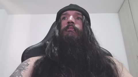  independent model online show from December 17, 8:10 pm