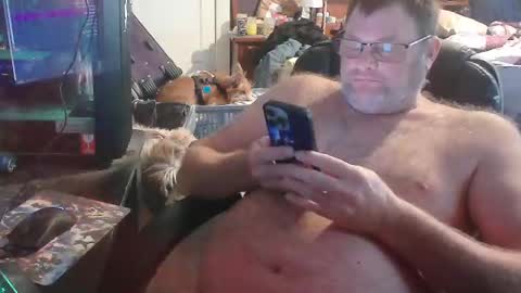 Snapshot of lordimaran chatting on October 21, 1:03 pm lordimarans room online show from October 21, 1:03 pm
